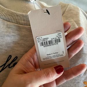 NWT never worn sweatshirt